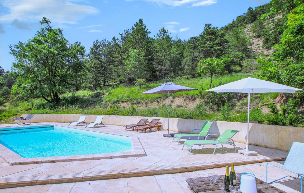 Nice Home In Die With Outdoor Swimming Pool ภายนอก รูปภาพ